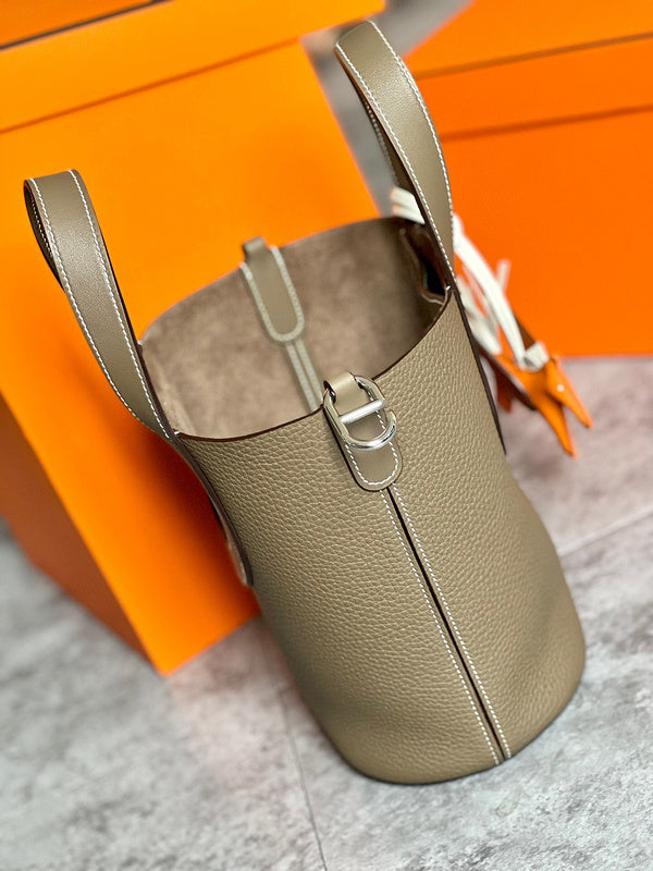 Side view of balanced structured handbag