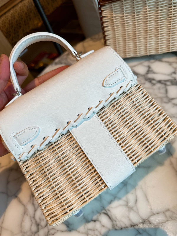  sophisticated structured bag styled with outfit 12