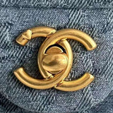Zivas Charm Streamlined Design Luxury Handbag (Elevated Accessory Essential) – Close-Up Detail