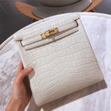  effortless tote bag styled with outfit