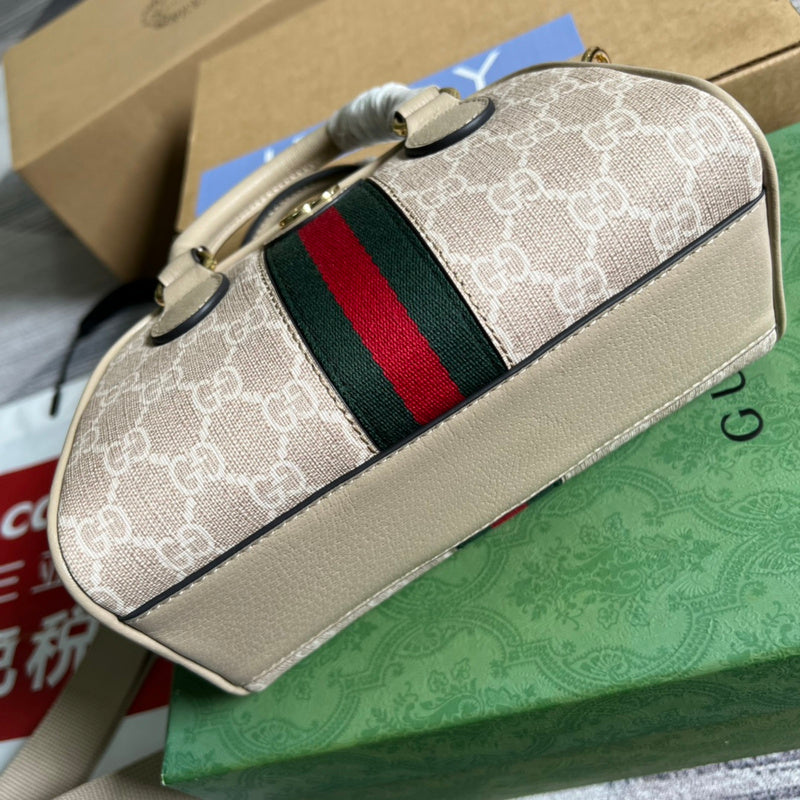 Interior view of effortless premium bag