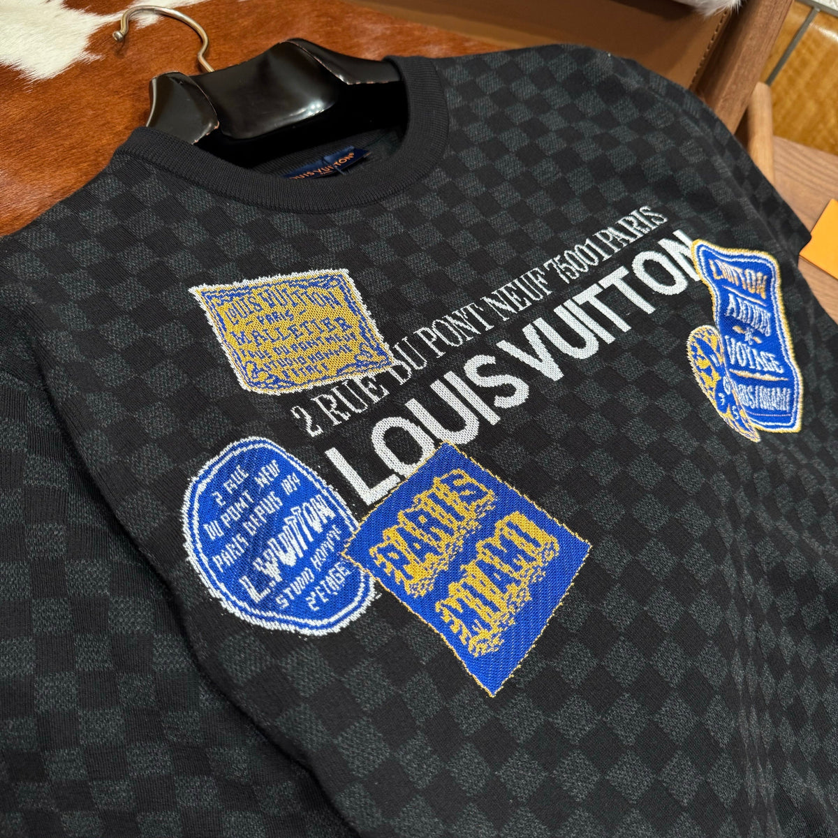 Louis Vuitton T-Shirts? Louis Vuitton Lou T-shirt Premium Designer Cotton T-Shirt