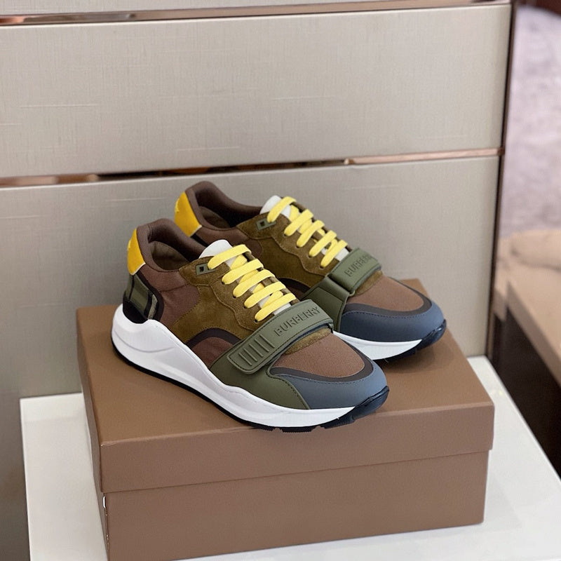 Burberry shoes Style 170 - packaging and accessories