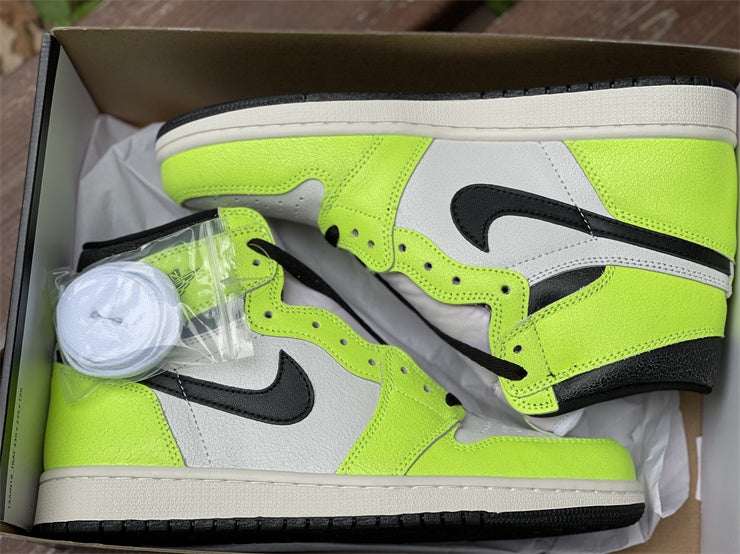 Nike Men's & Women's Designer Low-Top Shoes — Style 221 hardware detail