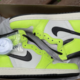 Nike Men's & Women's Designer Low-Top Shoes — Style 221 hardware detail
