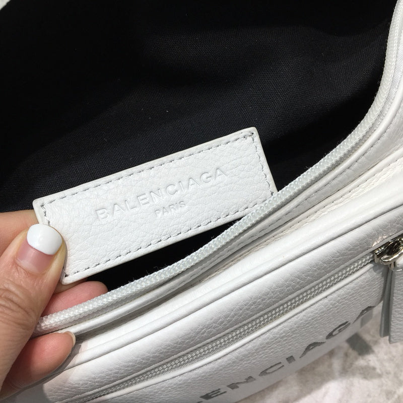 Timeless Vegan Leather Handbag - Refined Silhouette | Women's Luxury Handbag #263 - close-up detail shot (image 3) of designer-inspired handbag