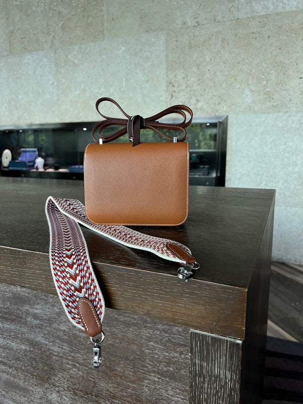 Interior view of modernist premium bag