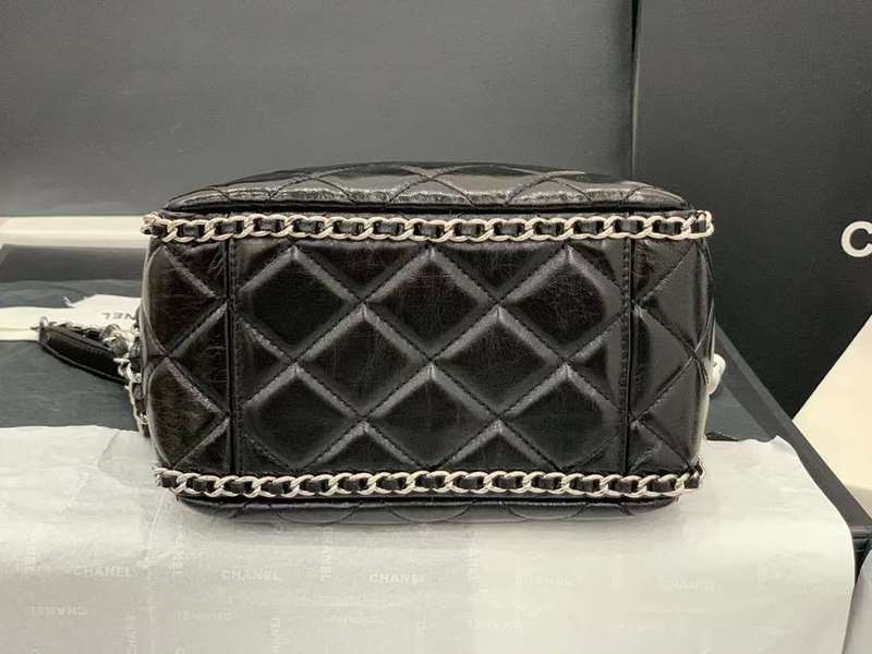 Zivas Charm Contemporary Flair Designer Handbag (Refined Modern Silhouette) – Full Silhouette
