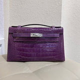  Timeless tote bag front view