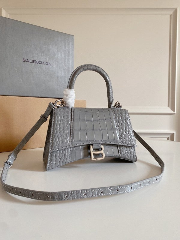 Zivas Charm Modern Edge Premium Handbag (Designer-Inspired Craftsmanship) – Lifestyle Shot