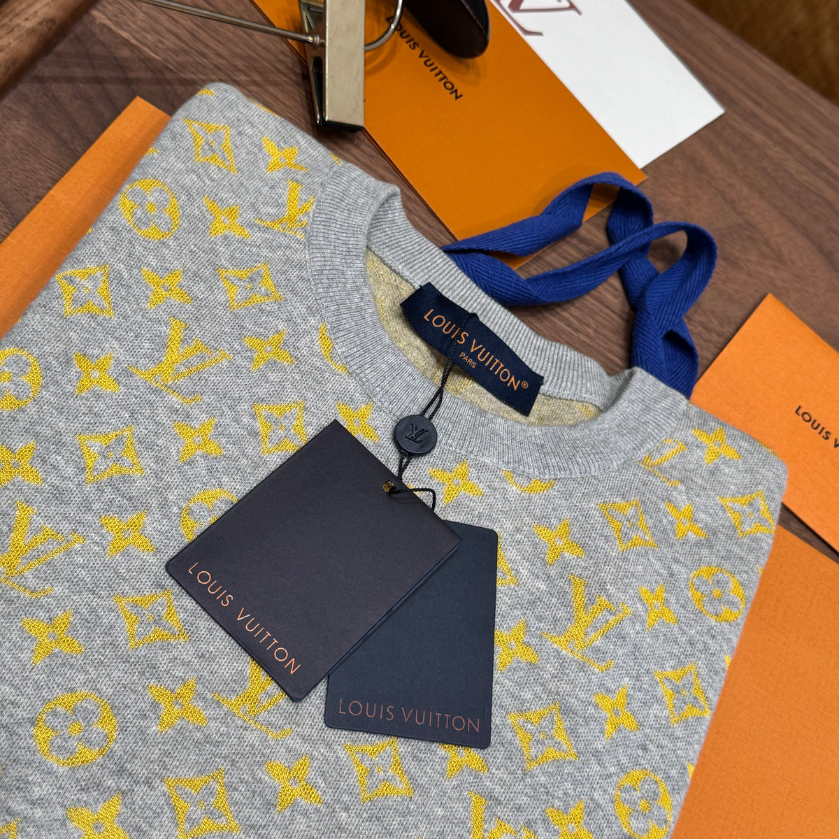 Louis Vuitton T-Shirts? Louis Vuitton Lou T-shirt Premium Designer Cotton T-Shirt
