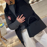  shoulder bag interior and compartment view 21