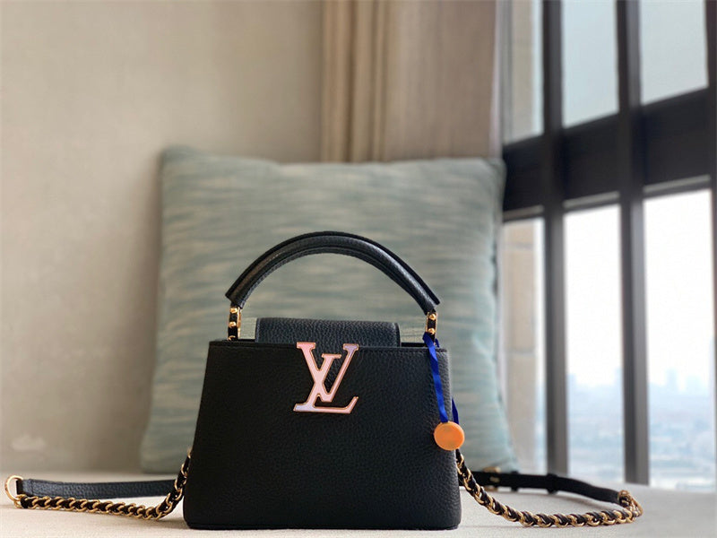  Chic everyday bag carried on shoulder 16