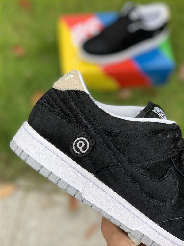 Nike Men's & Women's Designer Lifestyle Shoes — Style 080 angle view