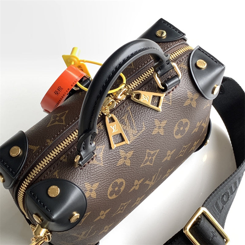  versatile structured bag styled with outfit