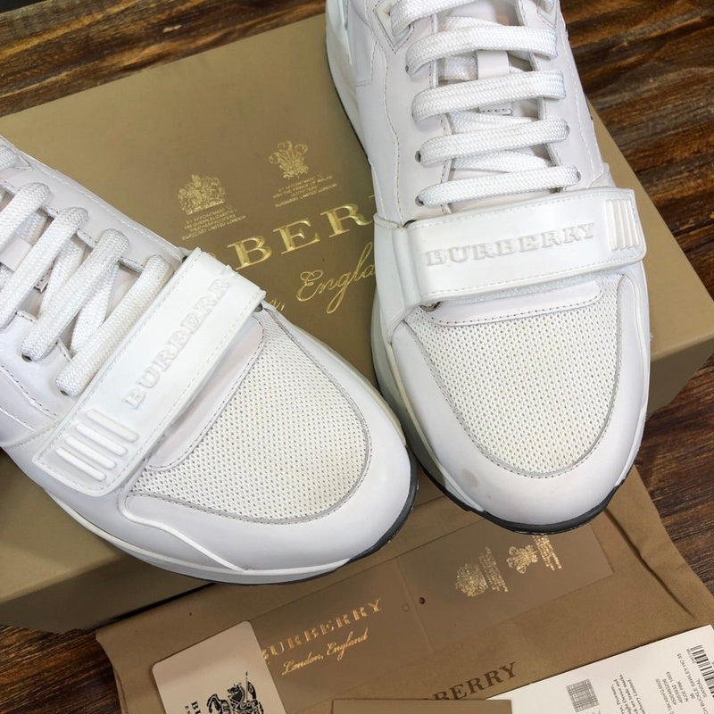 Burberry shoes Style 362 - logo and branding close-up