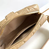  Refined everyday bag carried on shoulder 10