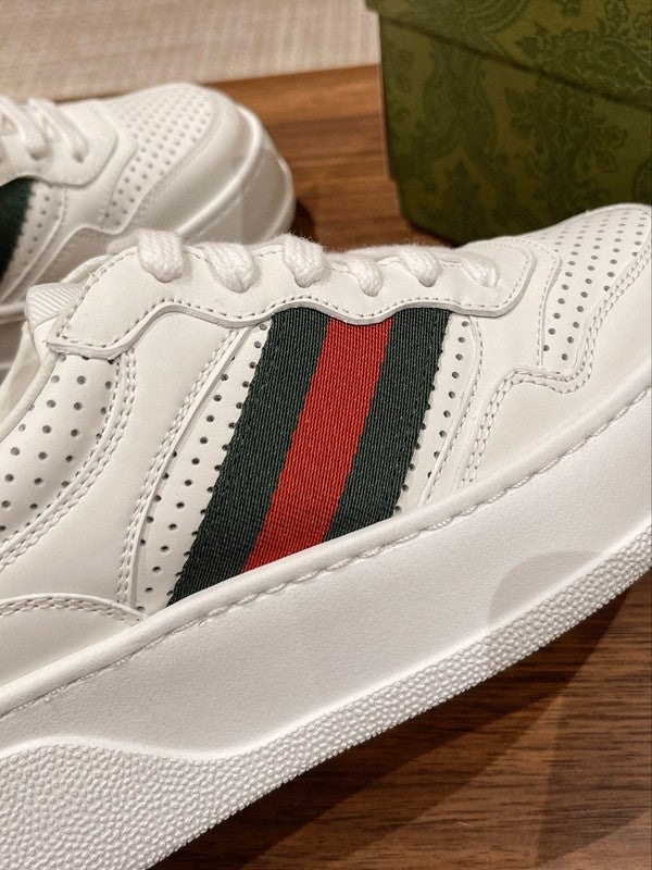 Gucci classic monochrome luxury sneakers view 4 cushioned comfort fit
