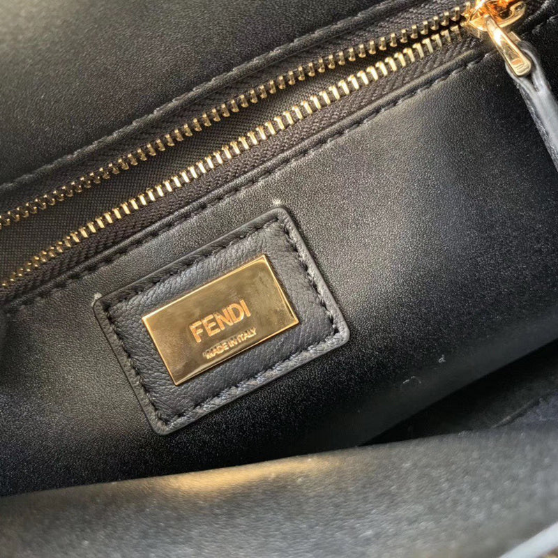 Ziva's Charm handbag – product shot (Standard Size)