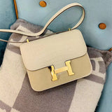  handbag interior and compartment view 15