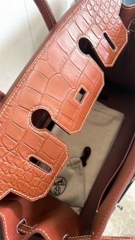  Graceful carryall bag carried on shoulder