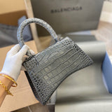 Ziva's Charm handbag – interior view (one versatile size)