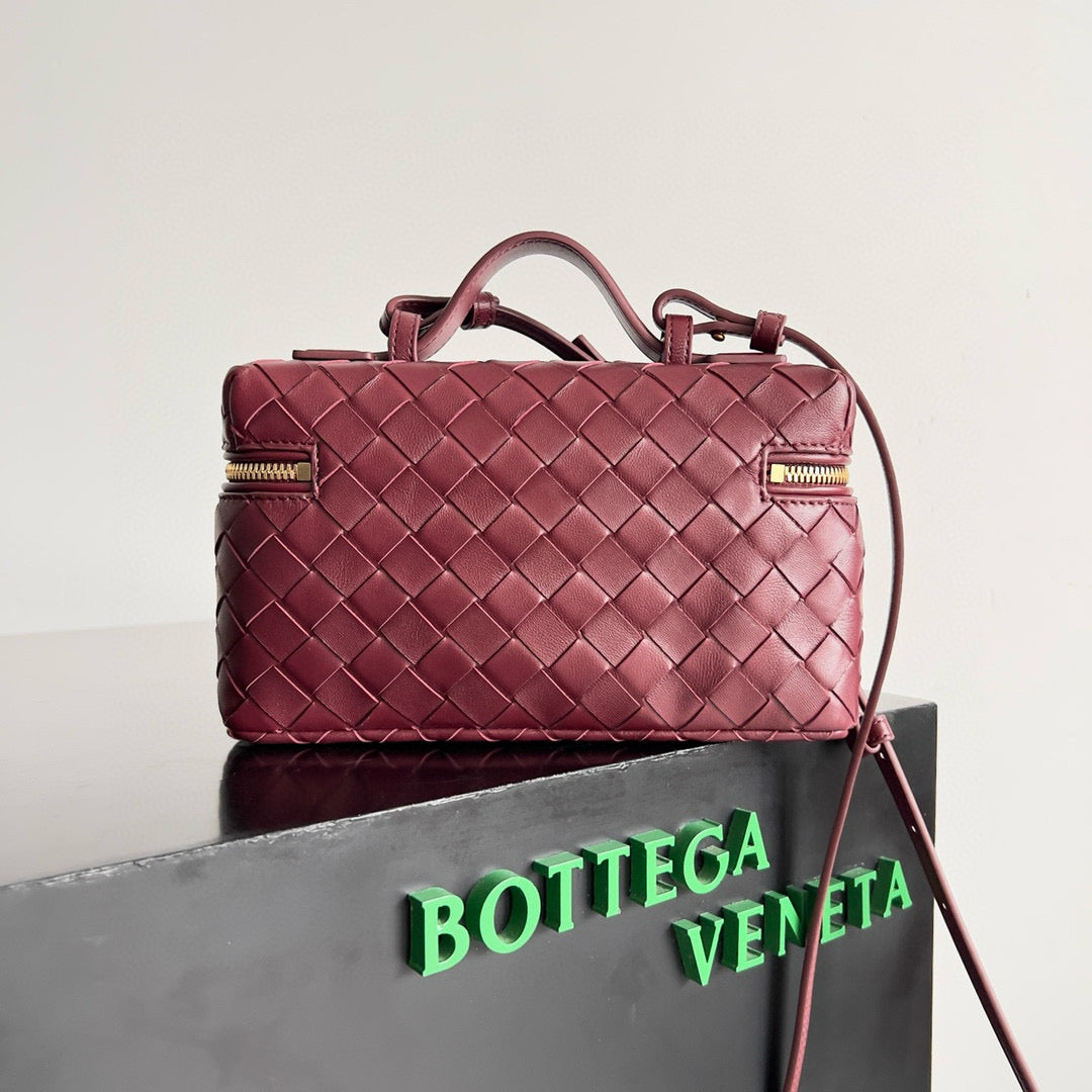 Bags? Bott V Bang Bang Bag Elegant Everyday Designer Handbag