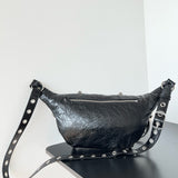 Front view of Balenciaga Le Cagole Medium Beltbag premium bag