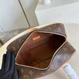 Front view of signature everyday-luxe women's handbag – women's everyday handbag