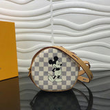 Side profile of signature everyday-luxe women's handbag – women's designer-style accessory