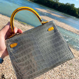  tailored everyday bag detail view showing craftsmanship 8