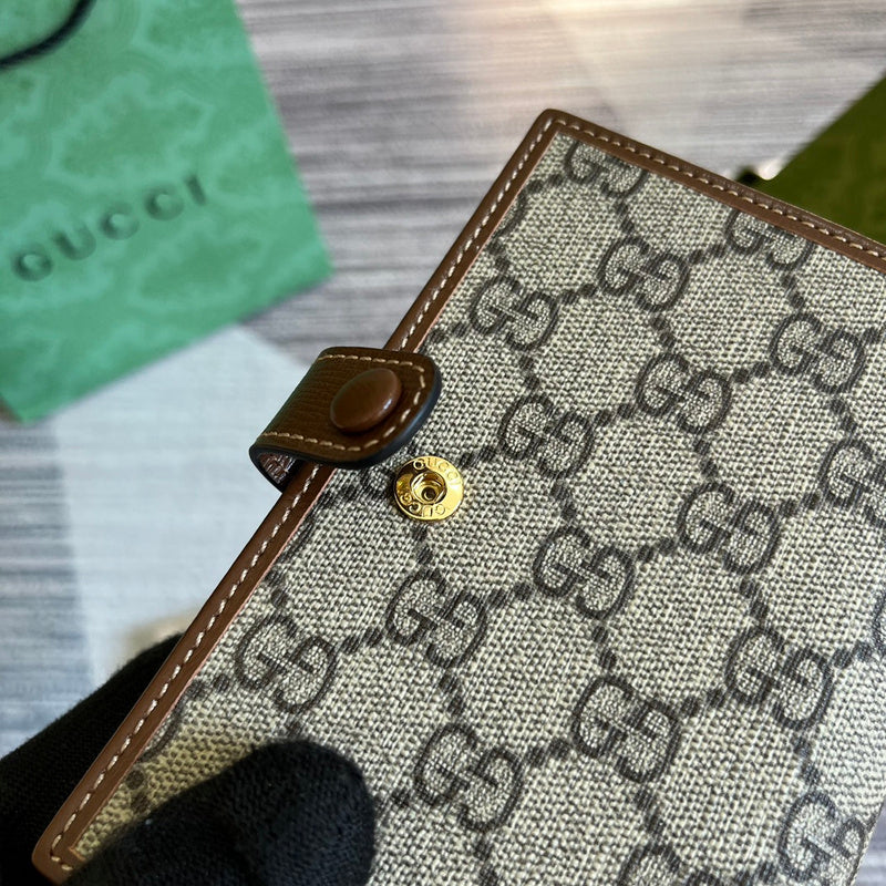 Back view of premium sleek women's handbag – women's luxury accessory