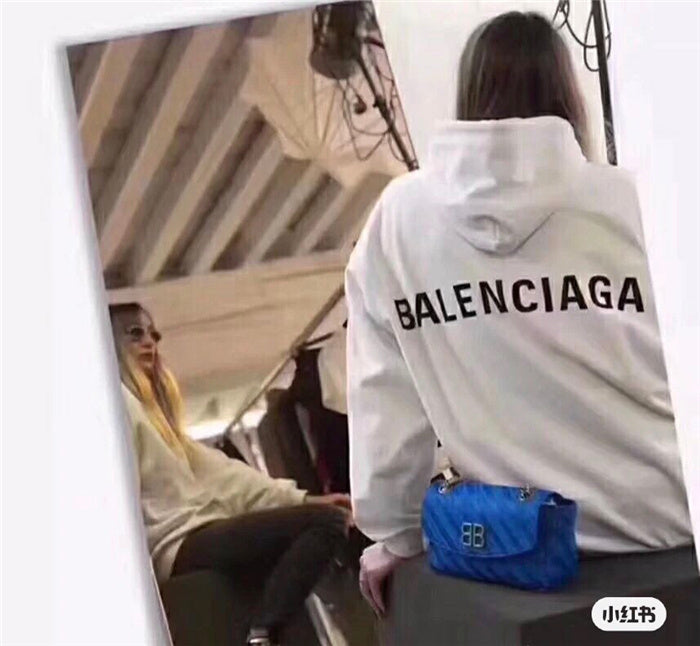 Side profile view of Balenciaga luxury piece style No.487