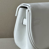 Interior view of effortless premium bag