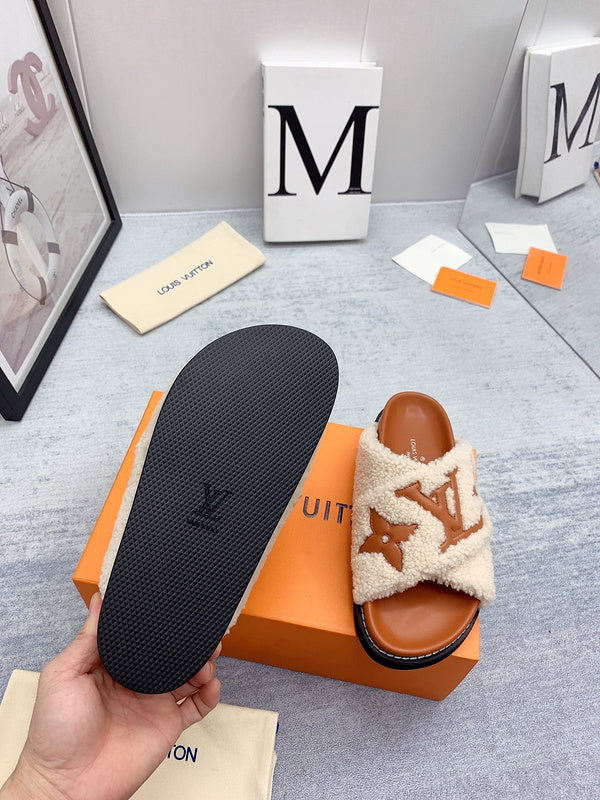Louis Vuitton shoes Style 344 - top view showing design