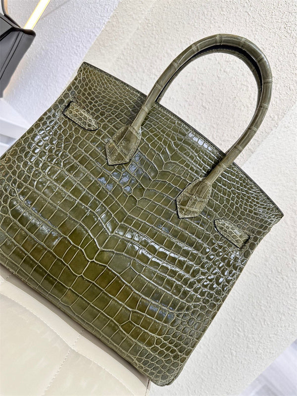  clean-lined carryall bag styled with outfit 12