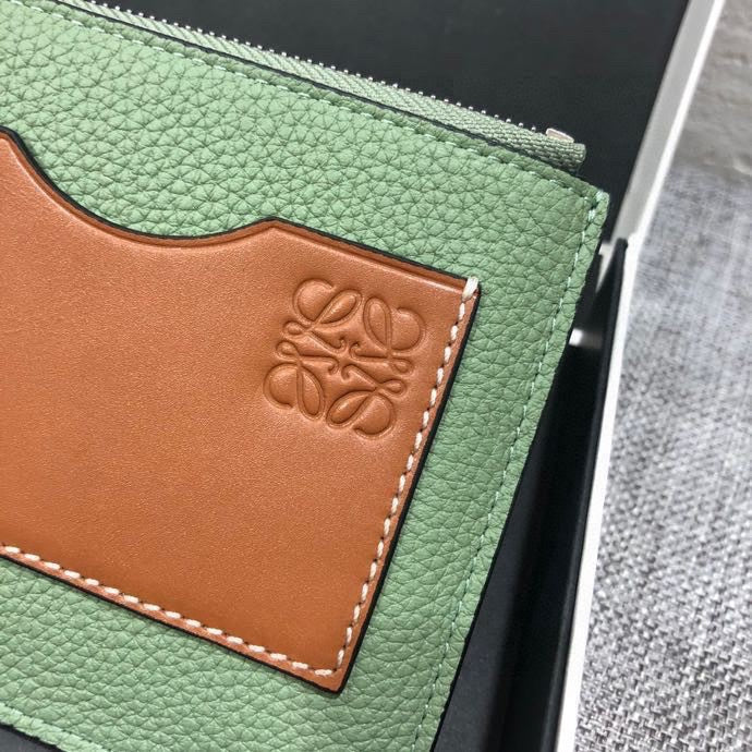 Ziva's Charm handbag – product shot (Standard Size)