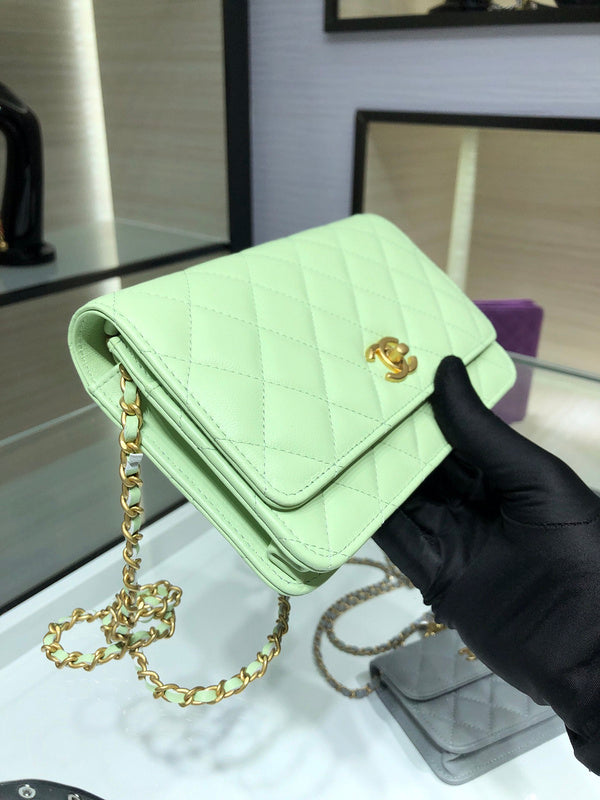  mid purse view 4