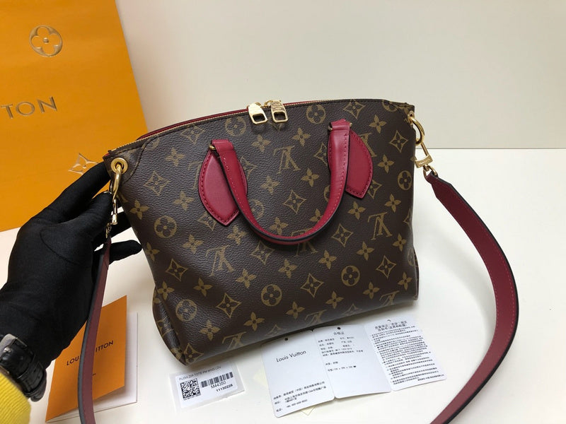 Close-up detail of sleek classic women's handbag – women's premium purse