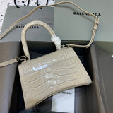 Modern Premium PU Leather Handbag - Polished Finish | Women's Premium Handbag #544 - close-up detail shot (image 3) of designer-inspired handbag