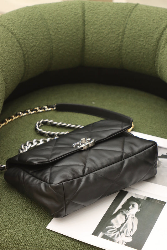  handbag, spacious everyday style, image 9