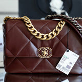 Zivas Charm Effortless Elegance Designer Handbag (Timeless Wardrobe Addition) – Close-Up Detail