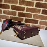 Handle and strap detail of refined premium women's handbag – women's luxury handbag