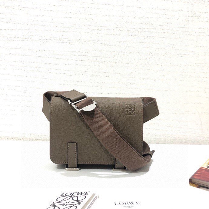 Ziva's Charm handbag – side angle view (18cm*14cm*4.5cm)