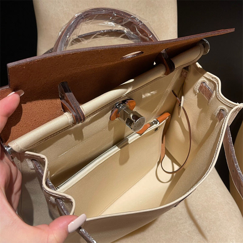  everyday bag interior and compartment view 9