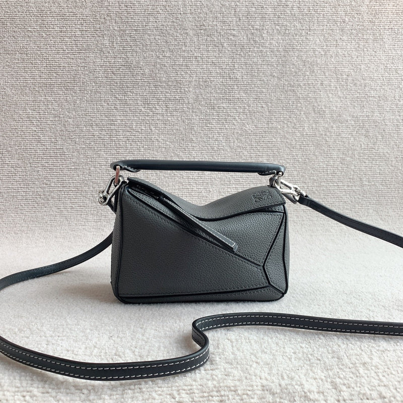 Ziva's Charm handbag – interior view (12.5cm*18cm*8cm)