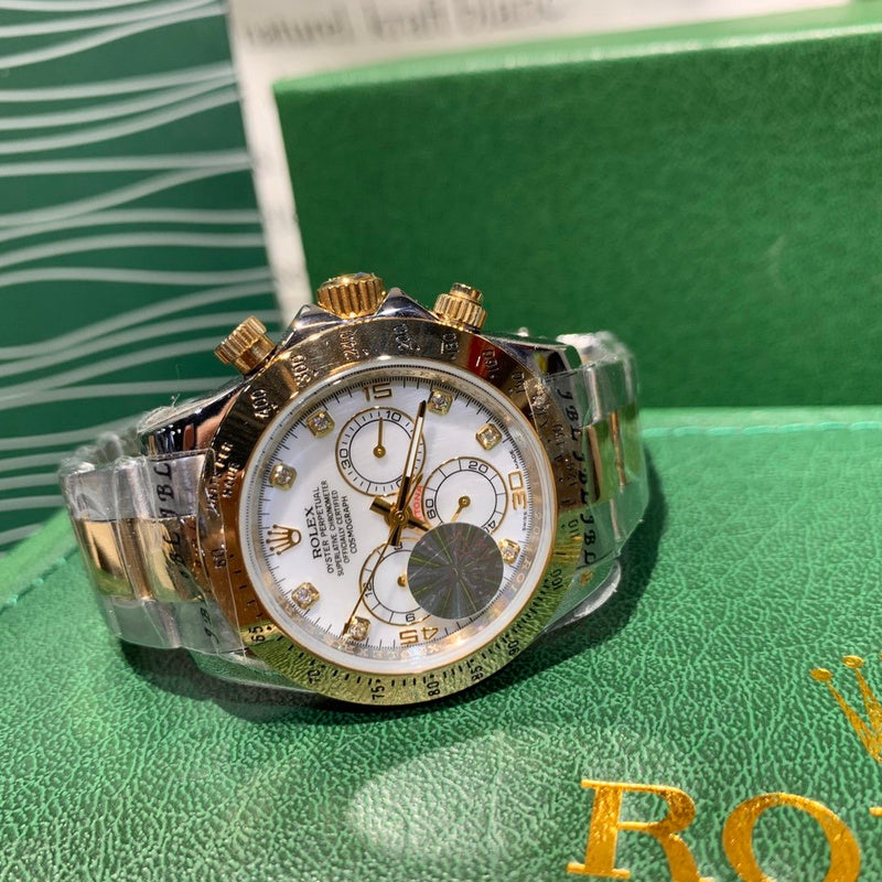 Front view of Cartier unisex jewelry piece