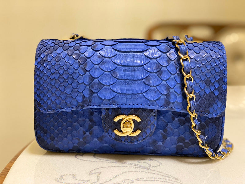  women's handbag, versatile design, view 10