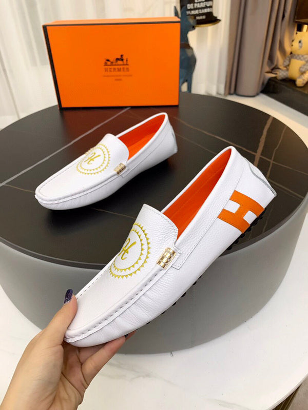 Hermes shoes Style 045 - back heel detail