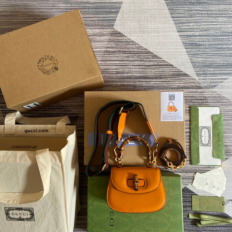 Crisp handbag styled for everyday wear
